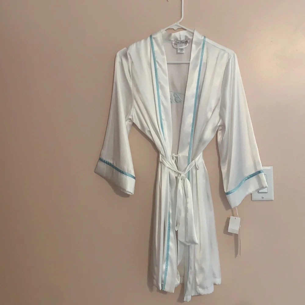 Bride Robe - Picture 4 of 4